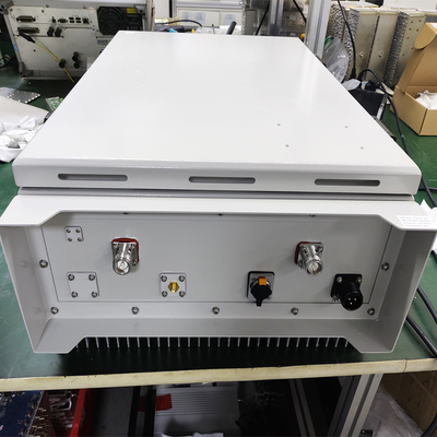 Potenziatore di segnale ad alte prestazioni 1800/2100/2600MHz per ripetitore di rete LTE Tri Band Repeater Amplificatore