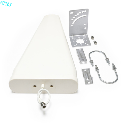Antenna periodica 700MHz del ripetitore del segnale 12dBi del ceppo all'aperto a 2700MHz