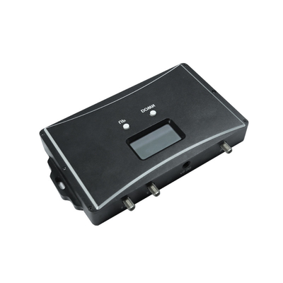 ripetitore selettivo a due bande di guadagno 70dB con visualizzazione in tempo reale LCD